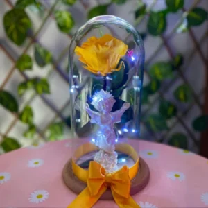 Rosa Amarilla Eterna con Figura en Domo