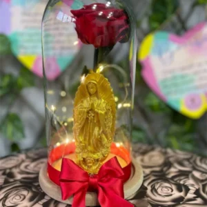 Rosa Roja Preservada en Domo con Figura Dorada